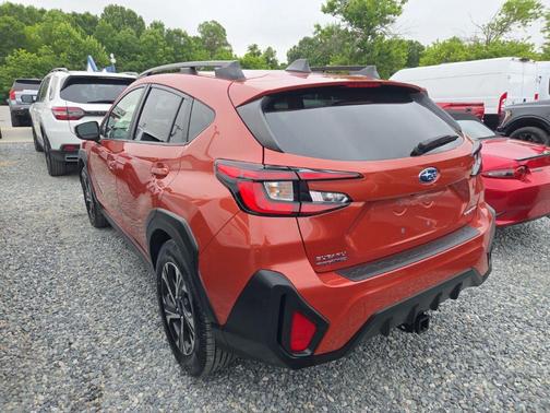 Sun Blaze Pearl 2025 Subaru Crosstrek Premium