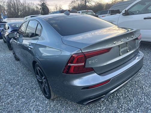 2020 Volvo S60 T5 R-Design