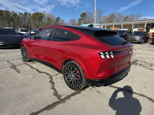 2022 Ford Mustang Mach-E GT