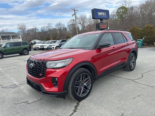 2025 Ford Explorer ST