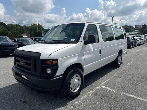 Oxford White Clearcoat 2008 Ford E350 Super Duty XL Wagon
