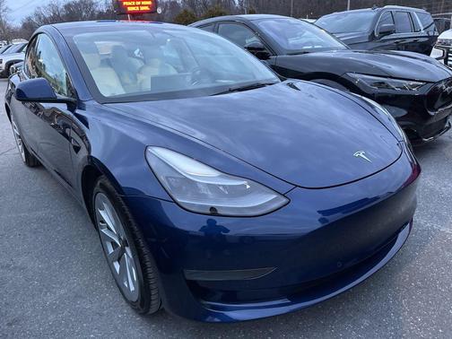 2022 Tesla Model 3 Long Range
