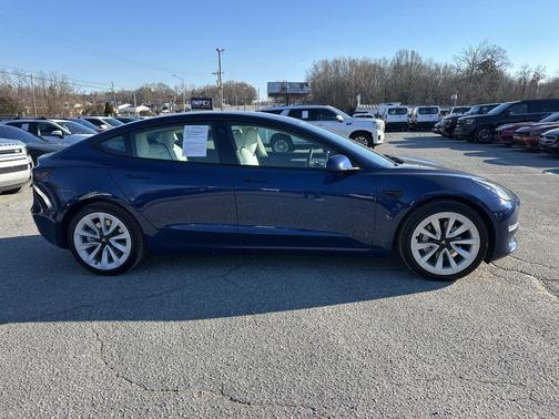 2022 Tesla Model 3 Long Range