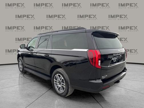 2025 Ford Expedition Max Active 4x2