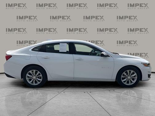 Summit White 2025 Chevrolet Malibu FWD 1LT