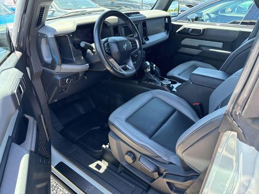 CACTUS GRAY 2022 Ford Bronco Black Diamond