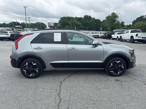 Steel Gray 2025 Kia Niro EV Wind