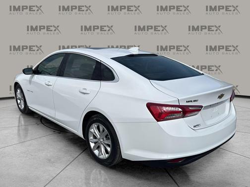 Summit White 2021 Chevrolet Malibu FWD LT