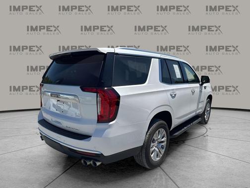 White Frost Tricoat 2023 GMC Yukon Denali