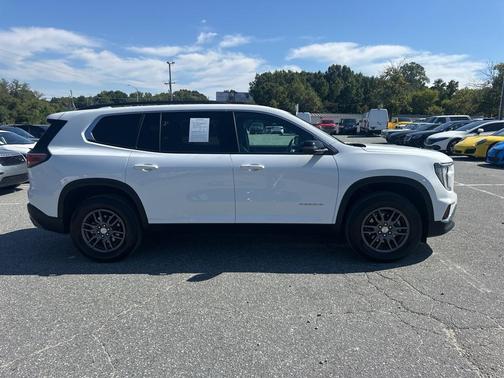 2025 GMC Acadia FWD Elevation