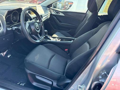 Sonic Silver Metallic 2018 Mazda Mazda3 Sport