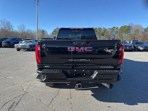 2025 GMC Sierra 2500 Denali