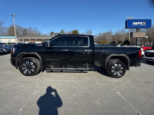2025 GMC Sierra 2500 Denali
