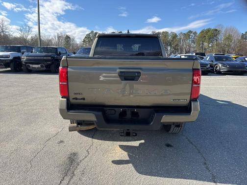 2025 Toyota Tacoma Hybrid TRD Sport