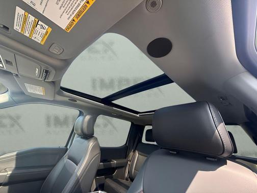 Glacier Gray Metallic Tri-Coat 2026 Ford F-350 Lariat