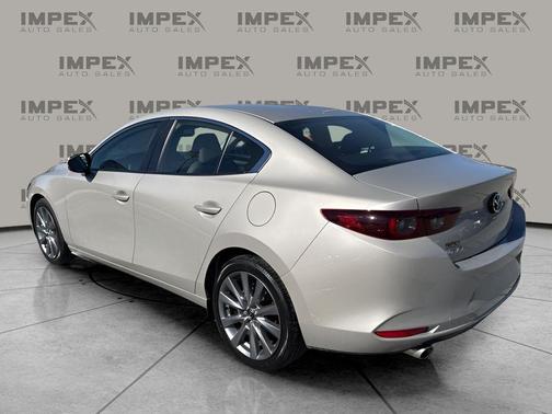 2025 Mazda Mazda3 FWD w/Preferred Package