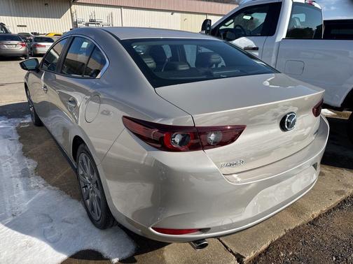 2025 Mazda Mazda3 FWD w/Preferred Package