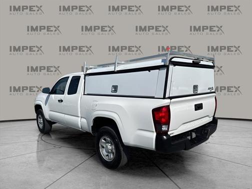 2023 Toyota Tacoma SR