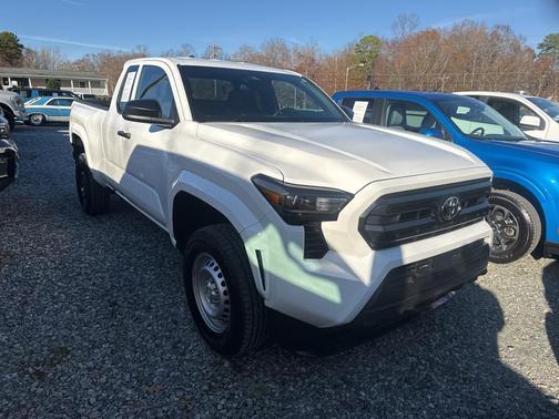 2025 Toyota Tacoma SR