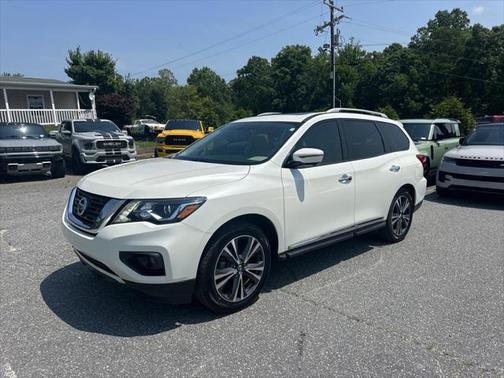 2018 Nissan Pathfinder Platinum