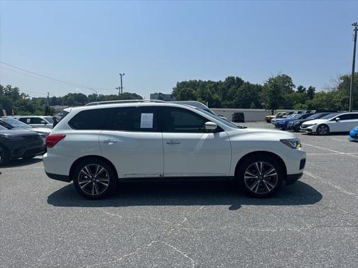 2018 Nissan Pathfinder Platinum
