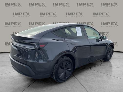 2026 Tesla Model Y Premium Rear-Wheel Drive