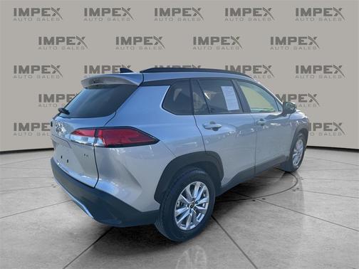 2025 Toyota Corolla Cross LE