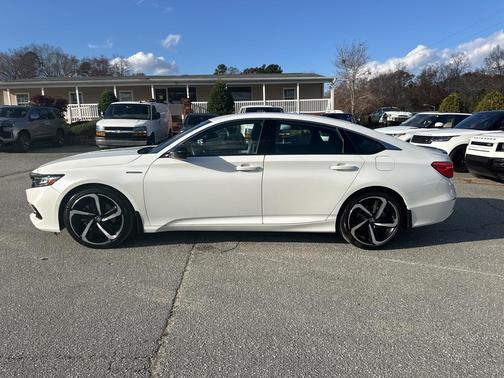 2022 Honda Accord Hybrid Base