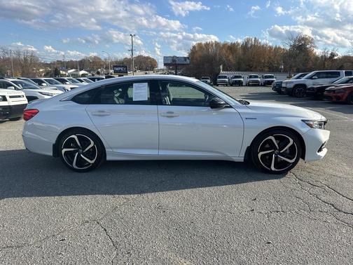 2022 Honda Accord Hybrid Base