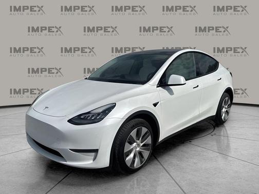 Pearl White Multi-Coat 2023 Tesla Model Y Long Range Dual Motor All-Wheel Drive