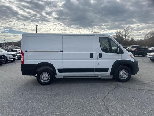 2023 RAM ProMaster 2500 Base