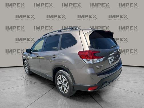 2022 Subaru Forester Premium