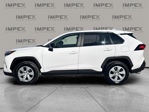 2025 Toyota RAV4 LE