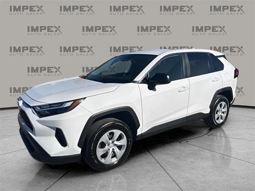 2025 Toyota RAV4 LE