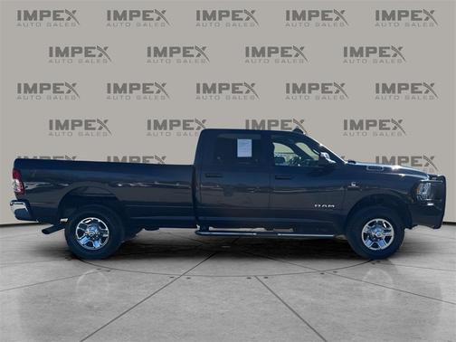 2021 RAM 2500 Big Horn Crew Cab 4x4 8' Box