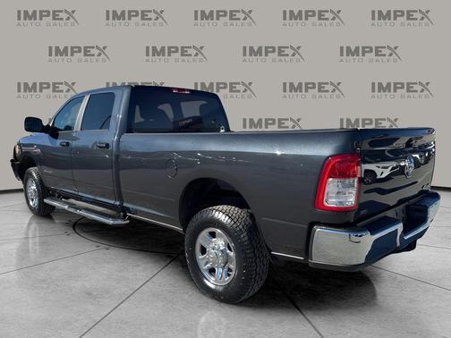 2021 RAM 2500 Big Horn Crew Cab 4x4 8' Box