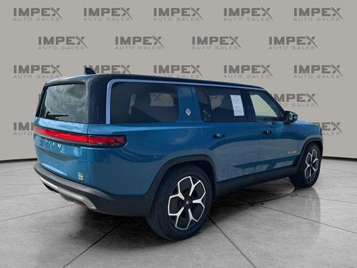 2023 Rivian R1S Adventure