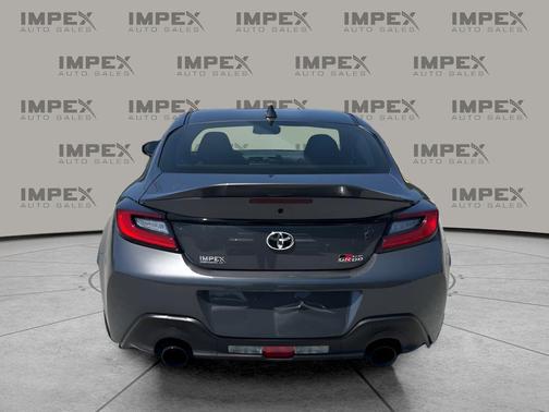 Pavement 2024 Toyota GR86 Premium