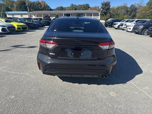 Black Sand Pearl 2022 Toyota Corolla SE