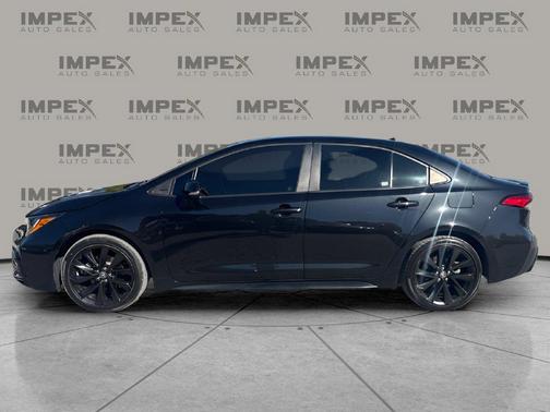 Black Sand Pearl 2022 Toyota Corolla SE