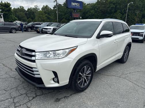 Blizzard Pearl 2017 Toyota Highlander XLE