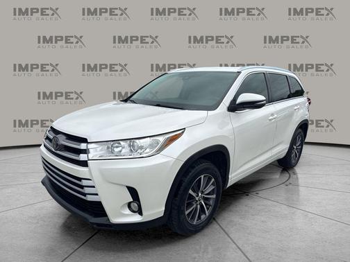 Blizzard Pearl 2017 Toyota Highlander XLE