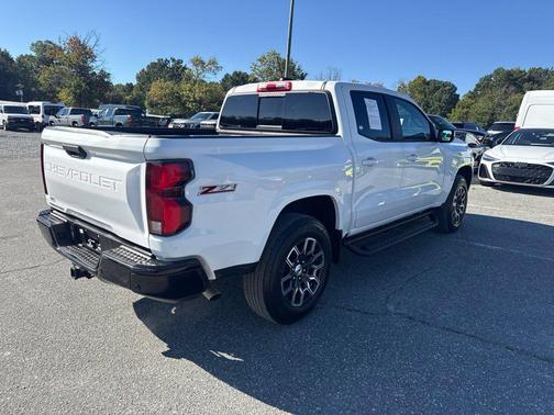 Summit White 2025 Chevrolet Colorado Z71