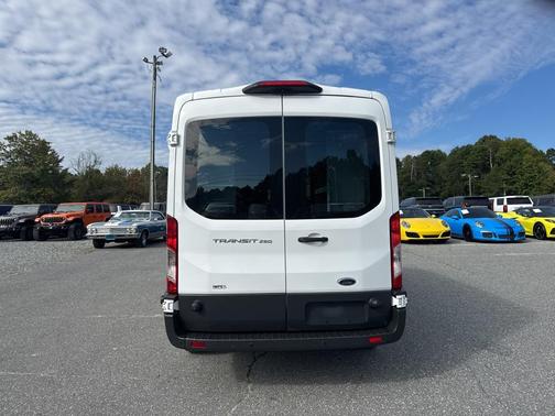 2018 Ford Transit-250 Base