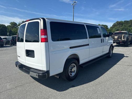 Summit White 2025 Chevrolet Express 3500 RWD 3500 Extended Wheelbase LT