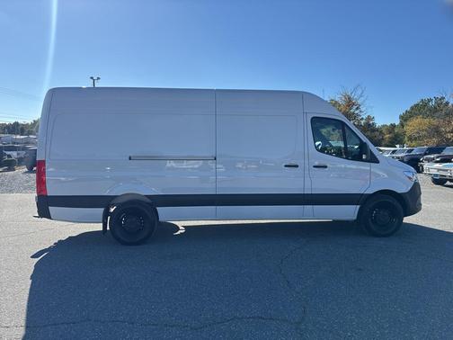 2025 Mercedes-Benz Sprinter 2500 High Roof