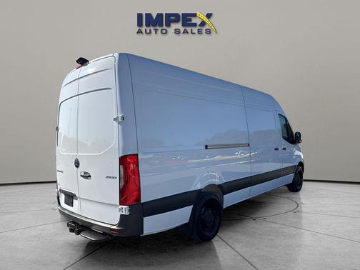 2025 Mercedes-Benz Sprinter 2500 High Roof