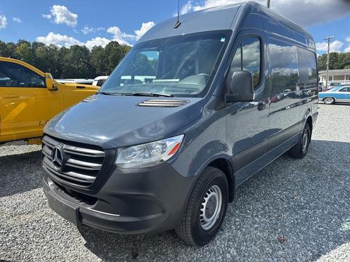 2019 Mercedes-Benz Sprinter 2500 Standard Roof