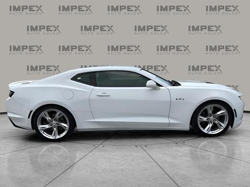 2022 Chevrolet Camaro RWD Coupe LT1