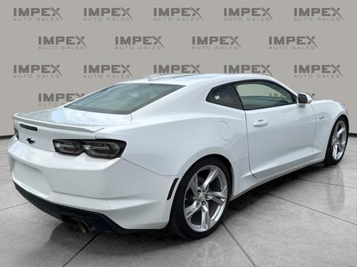2022 Chevrolet Camaro RWD Coupe LT1